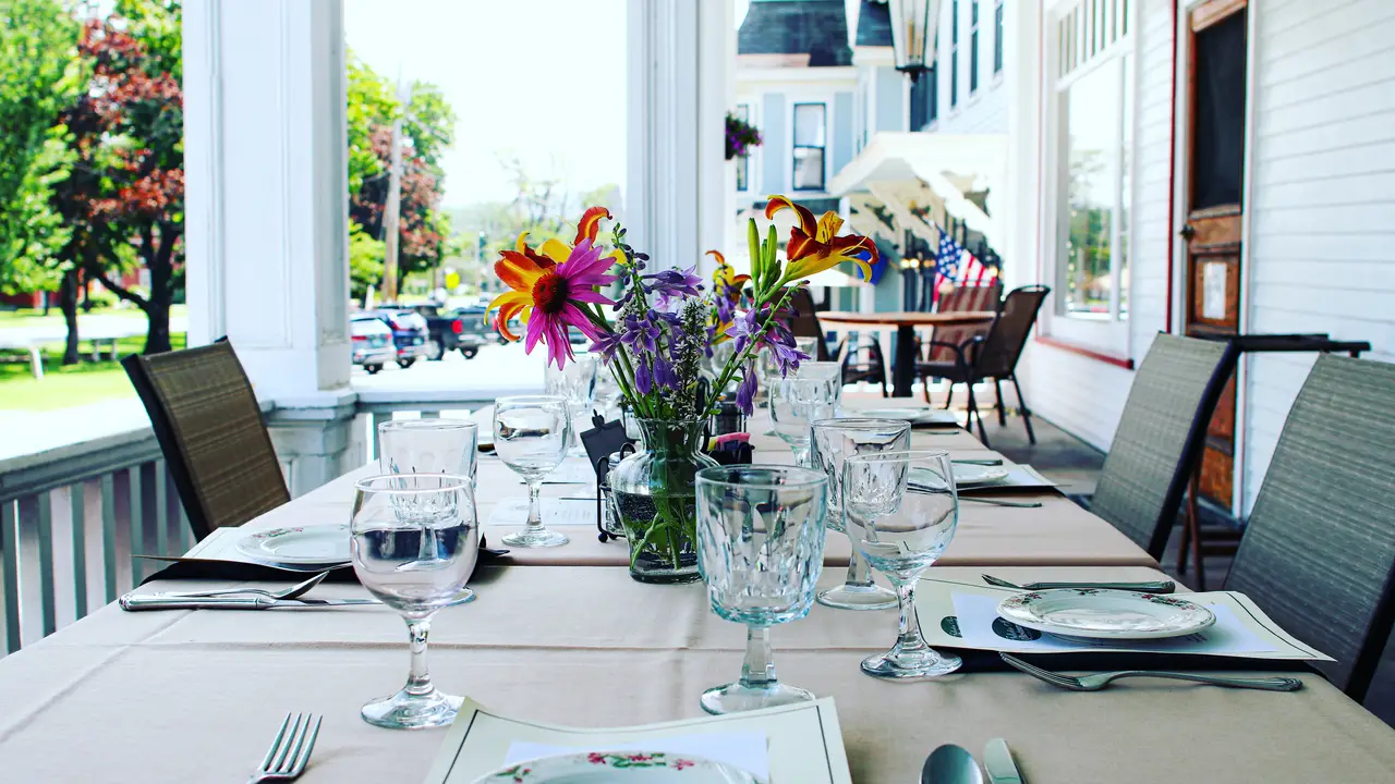 Fullerton Inn Restaurant